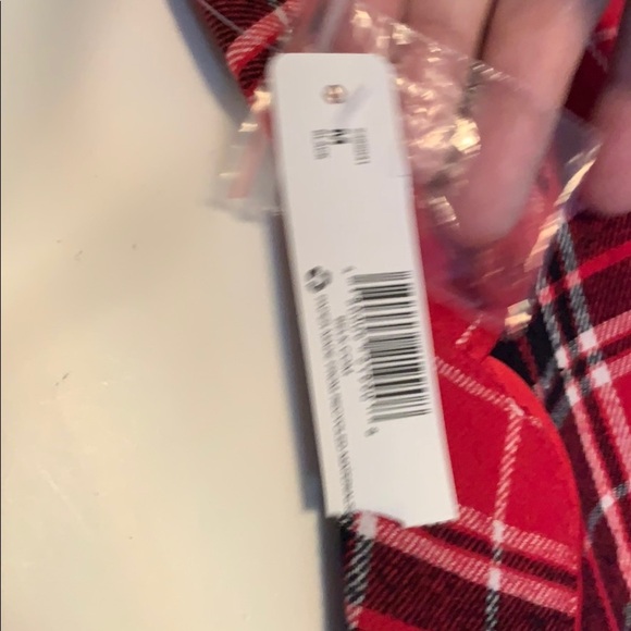 New Directions Red Plaid Holiday Pajamas Medium - Picture 4 of 6